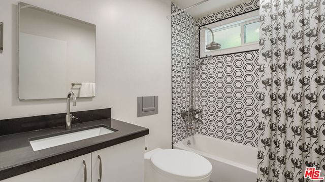 656 Indiana Avenue 2, Venice, CA 90291