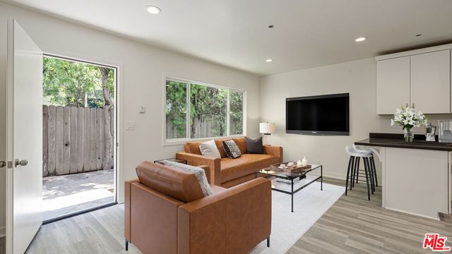 656 Indiana Avenue 2, Venice, CA 90291