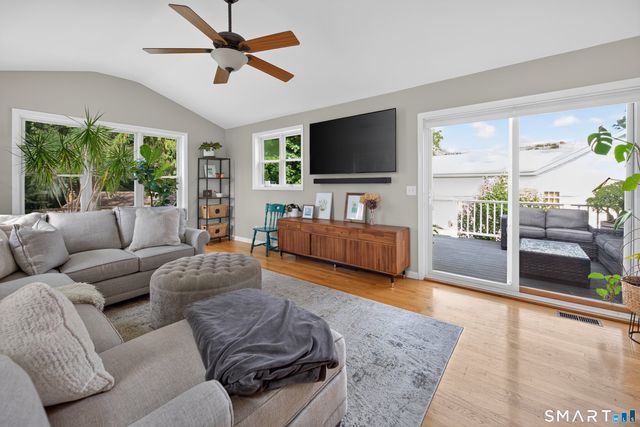 25 Windmill Hill Road, Branford, CT 06405