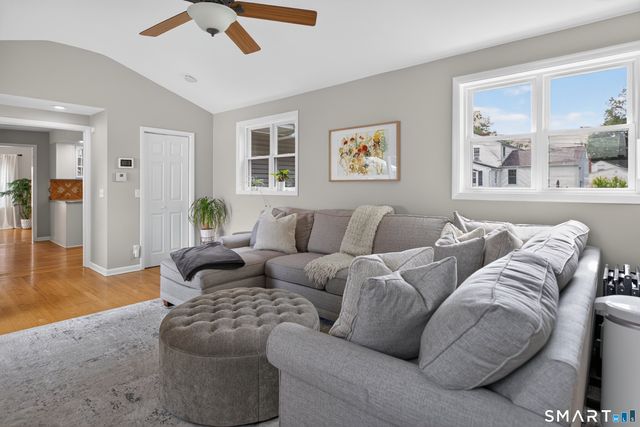 25 Windmill Hill Road, Branford, CT 06405