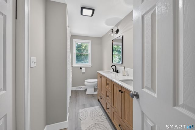 25 Windmill Hill Road, Branford, CT 06405