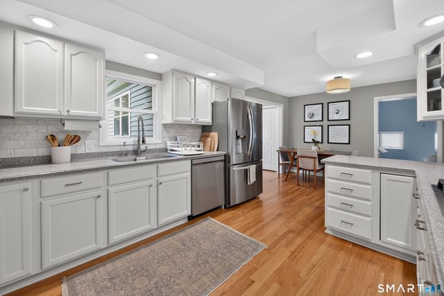 25 Windmill Hill Road, Branford, CT 06405