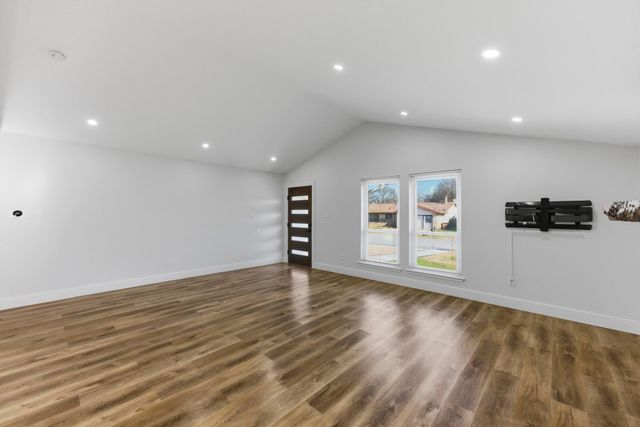 3817 Leafield DR, Austin, TX 78749