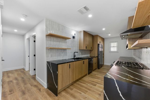 3817 Leafield DR, Austin, TX 78749