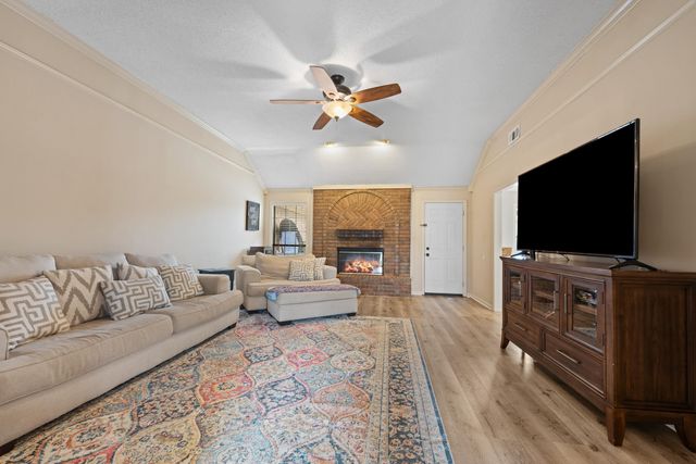 7471 OLIVIA HILL DR, Bartlett, TN 38133