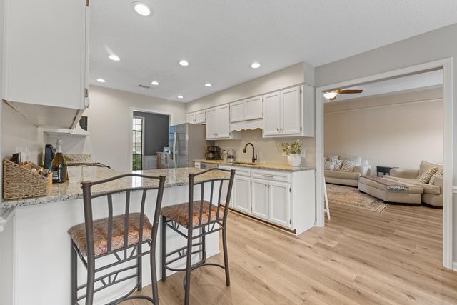 7471 OLIVIA HILL DR, Bartlett, TN 38133