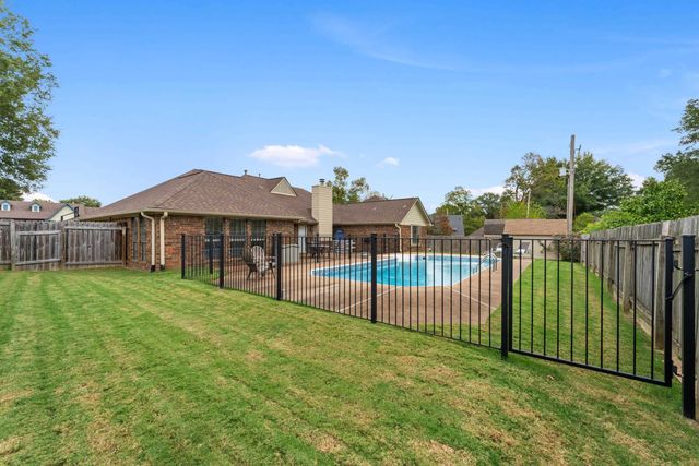 7471 OLIVIA HILL DR, Bartlett, TN 38133