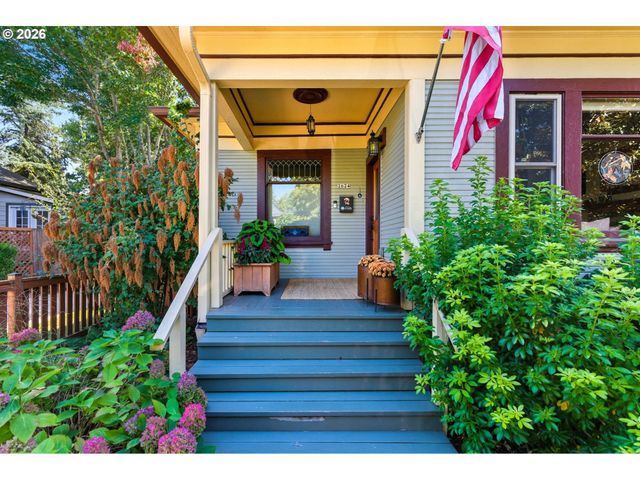 2624 Se CLINTON St, Portland, OR 97202