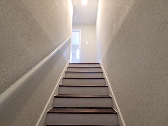 505 13th Street N, Texas City, TX 77590