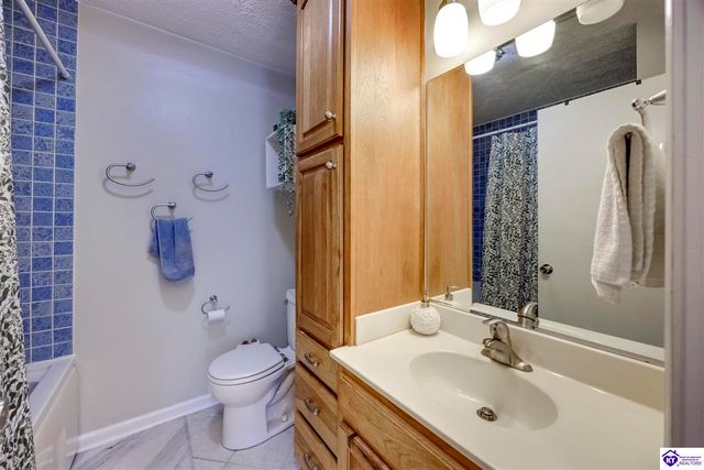 10408 Vantage Road, Jeffersontown, KY 40299