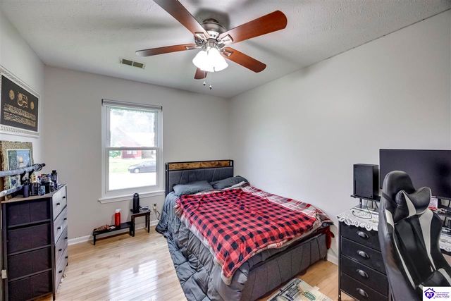 10408 Vantage Road, Jeffersontown, KY 40299