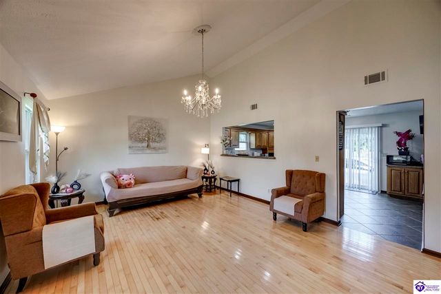 10408 Vantage Road, Jeffersontown, KY 40299