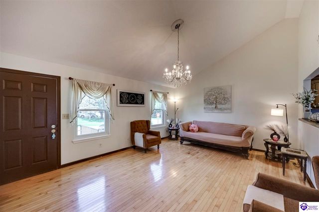 10408 Vantage Road, Jeffersontown, KY 40299