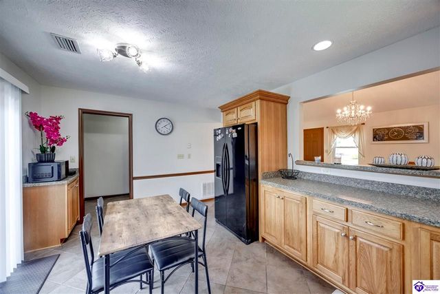 10408 Vantage Road, Jeffersontown, KY 40299