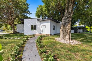 1001 NE 82nd St, Miami, FL 33138