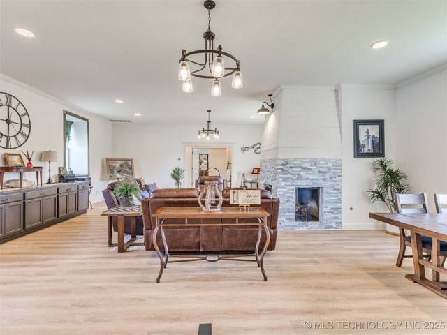 397960 W 4000 Road, Skiatook, OK 74070