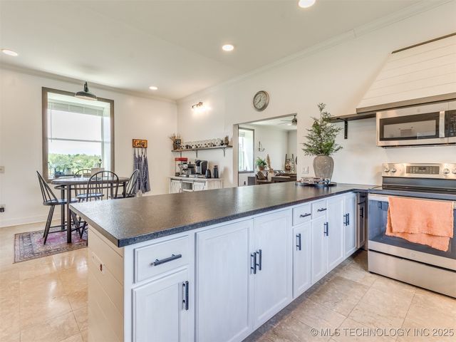 397960 W 4000 Road, Skiatook, OK 74070