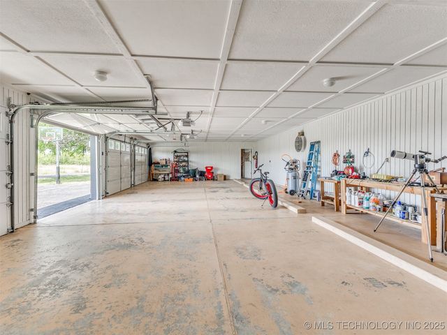397960 W 4000 Road, Skiatook, OK 74070