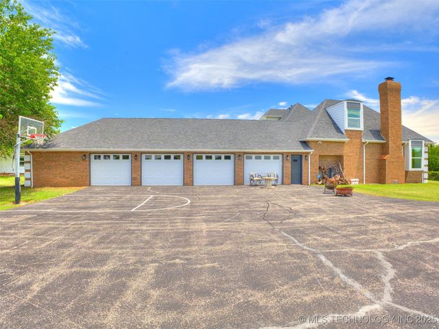 397960 W 4000 Road, Skiatook, OK 74070