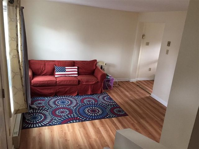 27 WEAVER Avenue A, Newport, RI 02840