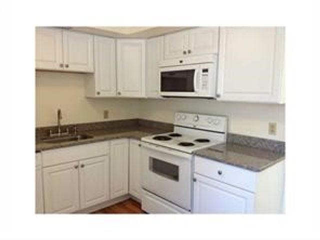 27 WEAVER Avenue A, Newport, RI 02840