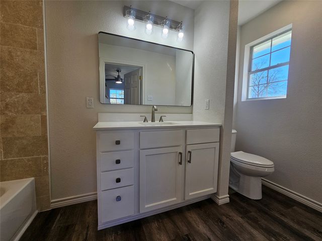 910 Willow Pond Road, Groesbeck, TX 76642