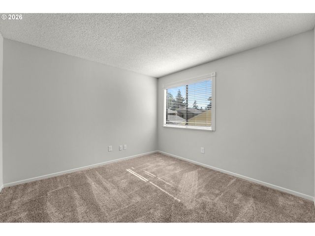 4421 Ne PLAINS Way 67, Vancouver, WA 98662