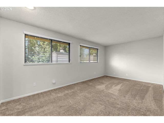 4421 Ne PLAINS Way 67, Vancouver, WA 98662