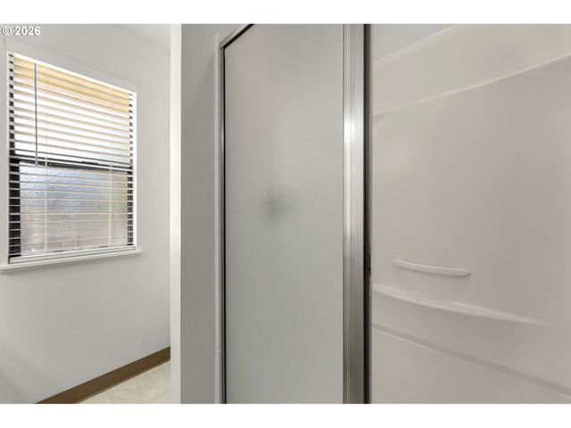 4421 Ne PLAINS Way 67, Vancouver, WA 98662