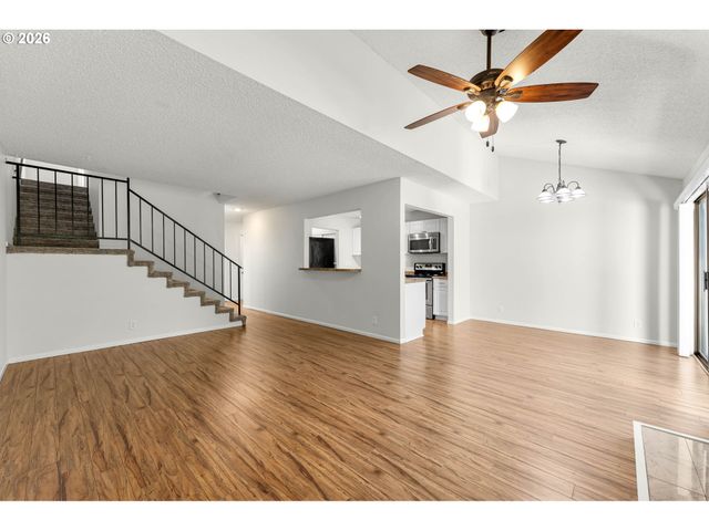 4421 Ne PLAINS Way 67, Vancouver, WA 98662