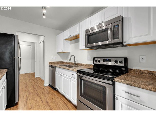 4421 Ne PLAINS Way 67, Vancouver, WA 98662