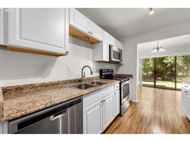 4421 Ne PLAINS Way 67, Vancouver, WA 98662