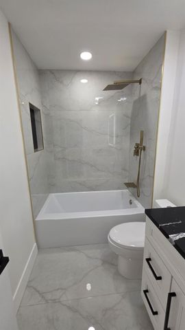 5713 NW 16th Street 19, Lauderhill, FL 33313