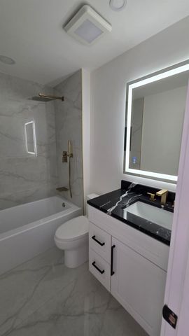 5713 NW 16th Street 19, Lauderhill, FL 33313