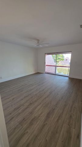 5713 NW 16th Street 19, Lauderhill, FL 33313