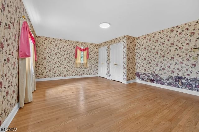 9 Woods Edge Ct, White Twp., NJ 07823