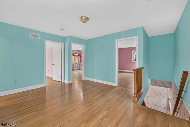 9 Woods Edge Ct, White Twp., NJ 07823