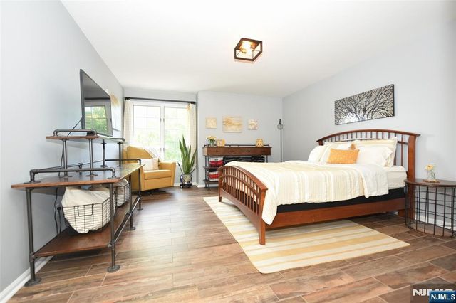 206 Cambridge Drive, Ramsey, NJ 07446