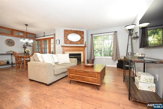 206 Cambridge Drive, Ramsey, NJ 07446