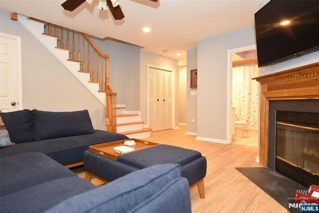 206 Cambridge Drive, Ramsey, NJ 07446