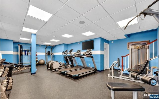 206 Cambridge Drive, Ramsey, NJ 07446
