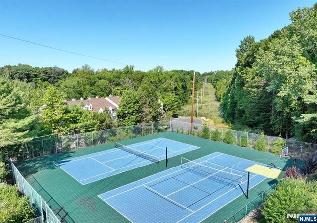 206 Cambridge Drive, Ramsey, NJ 07446