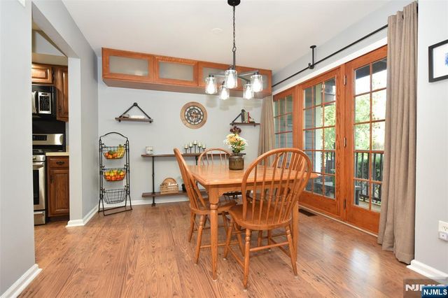 206 Cambridge Drive, Ramsey, NJ 07446