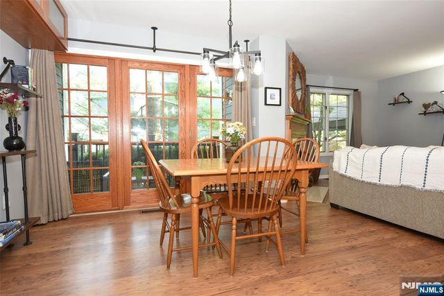 206 Cambridge Drive, Ramsey, NJ 07446