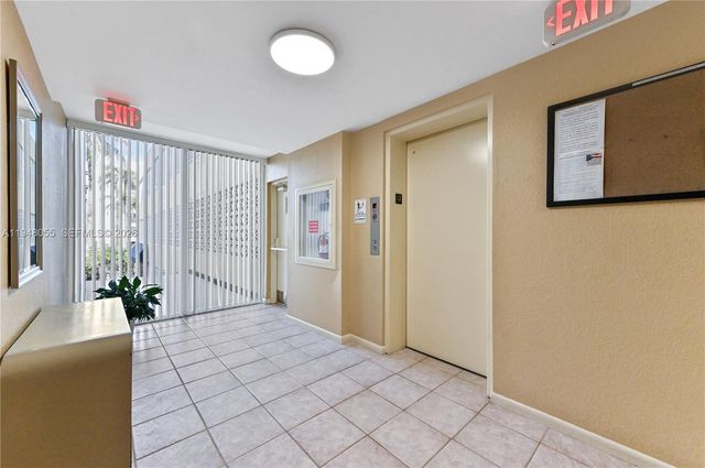 3540 S Ocean Blvd 212, South Palm Beach, FL 33480