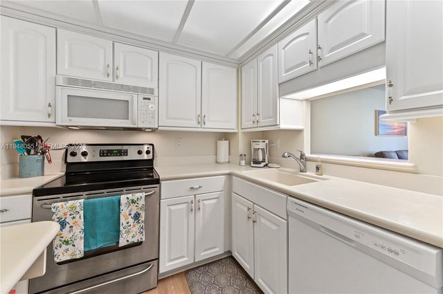 3540 S Ocean Blvd 212, South Palm Beach, FL 33480