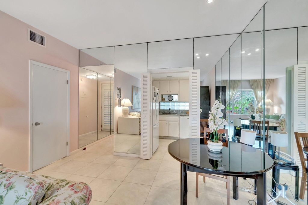 Image 15 of property listing at 2711 S Ocean 0020 Boulevard 2, Highland Beach, FL 33487