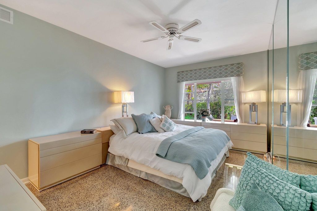 Image 23 of property listing at 2711 S Ocean 0020 Boulevard 2, Highland Beach, FL 33487