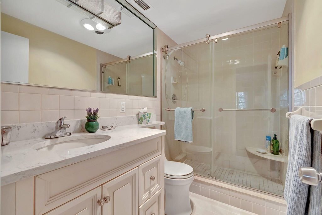 Image 25 of property listing at 2711 S Ocean 0020 Boulevard 2, Highland Beach, FL 33487