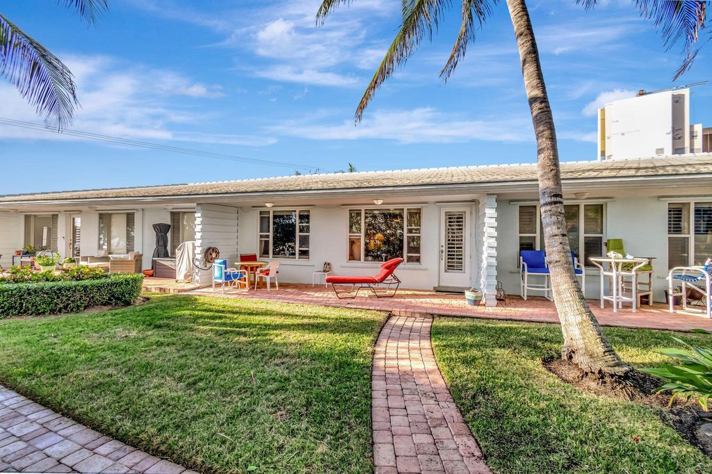 Image 28 of property listing at 2711 S Ocean 0020 Boulevard 2, Highland Beach, FL 33487